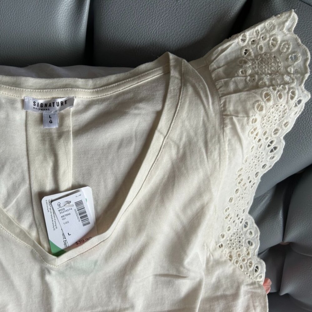 BNWT Cream Lace Cap Sleeve tee Sz L from Reitmans